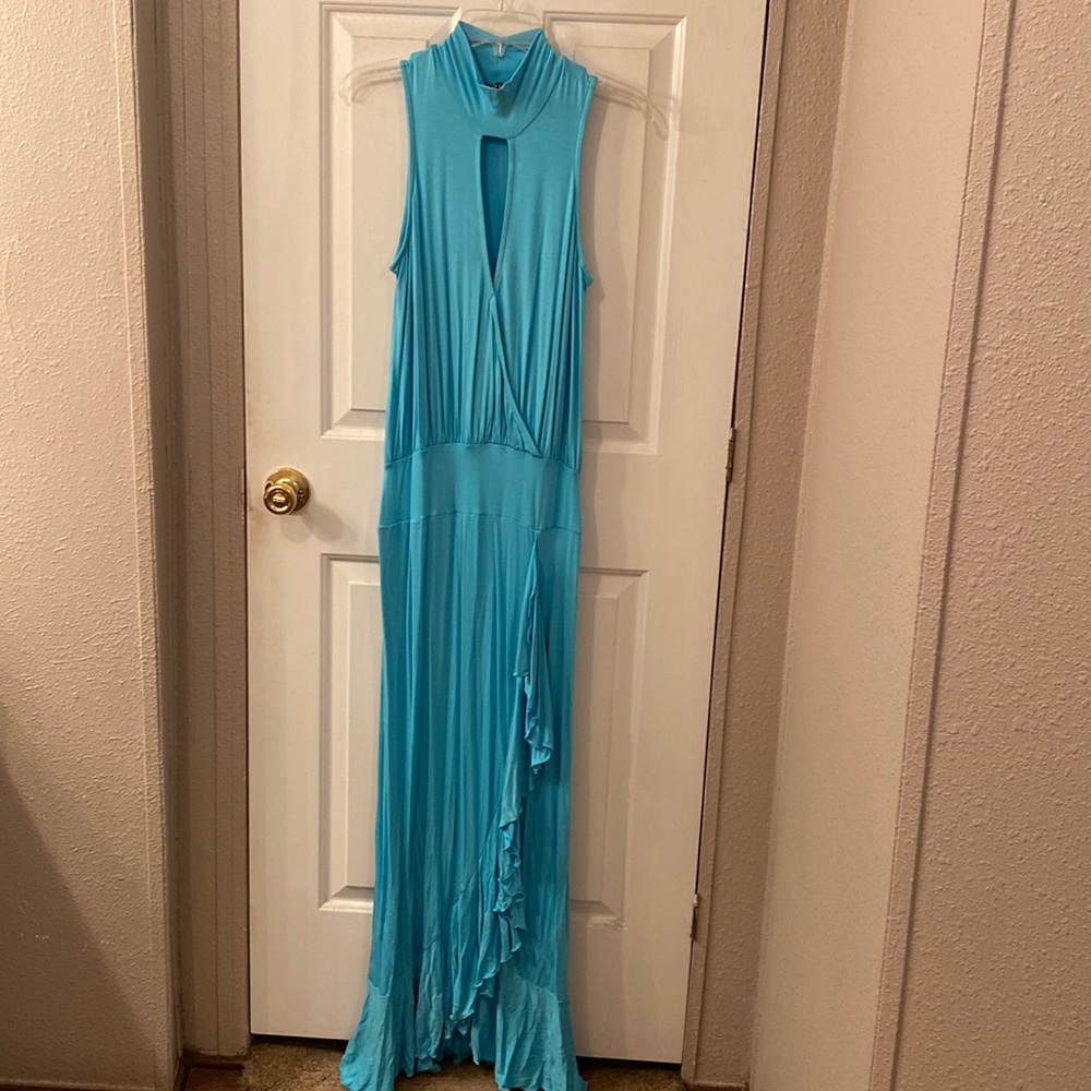 Venus maxi. Size small.